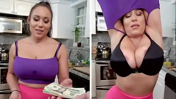Latina babe flashes her tits for money