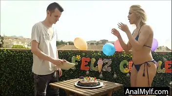 Surprise birthday cocks for girlfriend