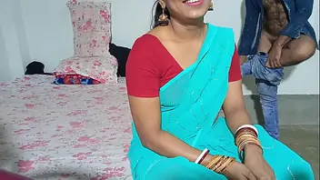 Tamil bhabhi in bluse saree