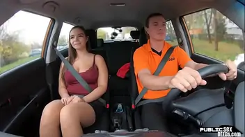 Teen have sex in car